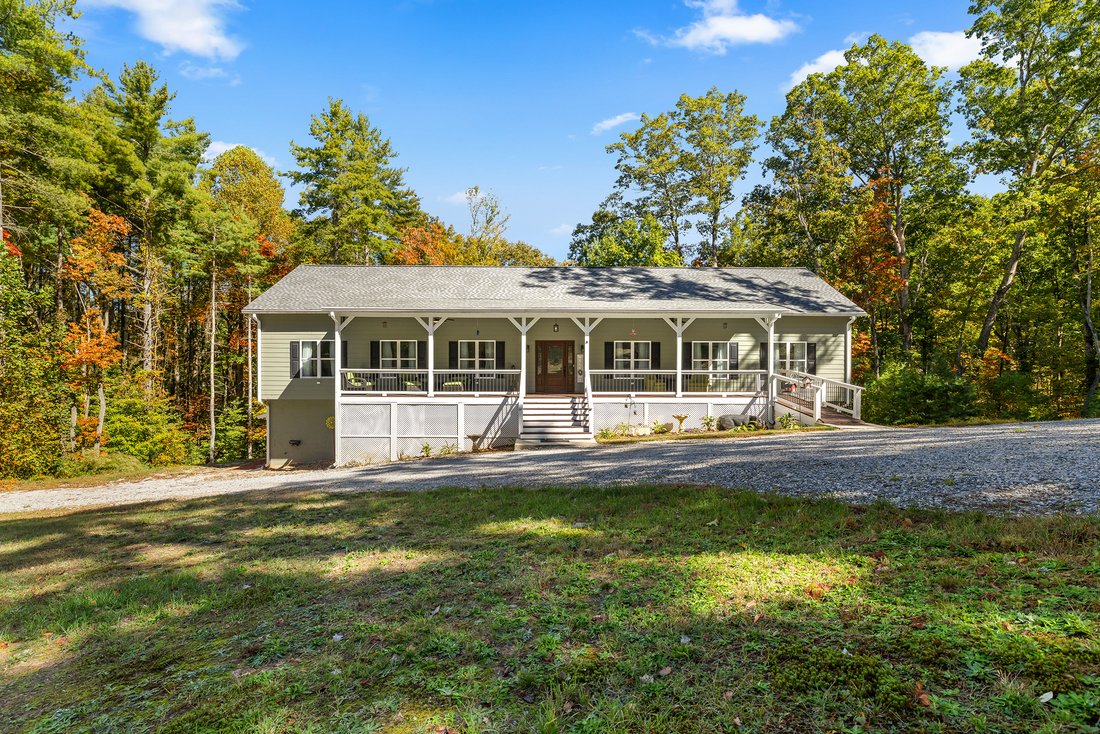 House in Lakemont, Georgia, United States 1 - 19197073