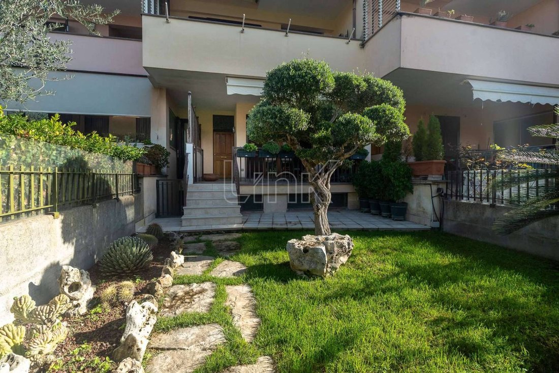 Villa in Aurelia - Val Cannuta - Ergifee Gebiet, Rom, Italien 4 - 19196952