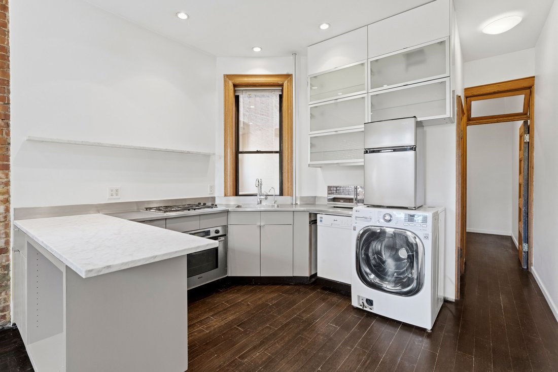 Co Op in New York, New York, United States 3 - 19197308