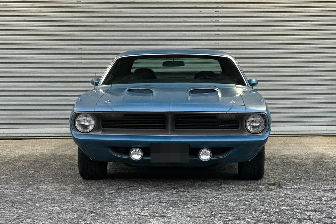 Coupe in Yokohama, Japan 3 - 19197343
