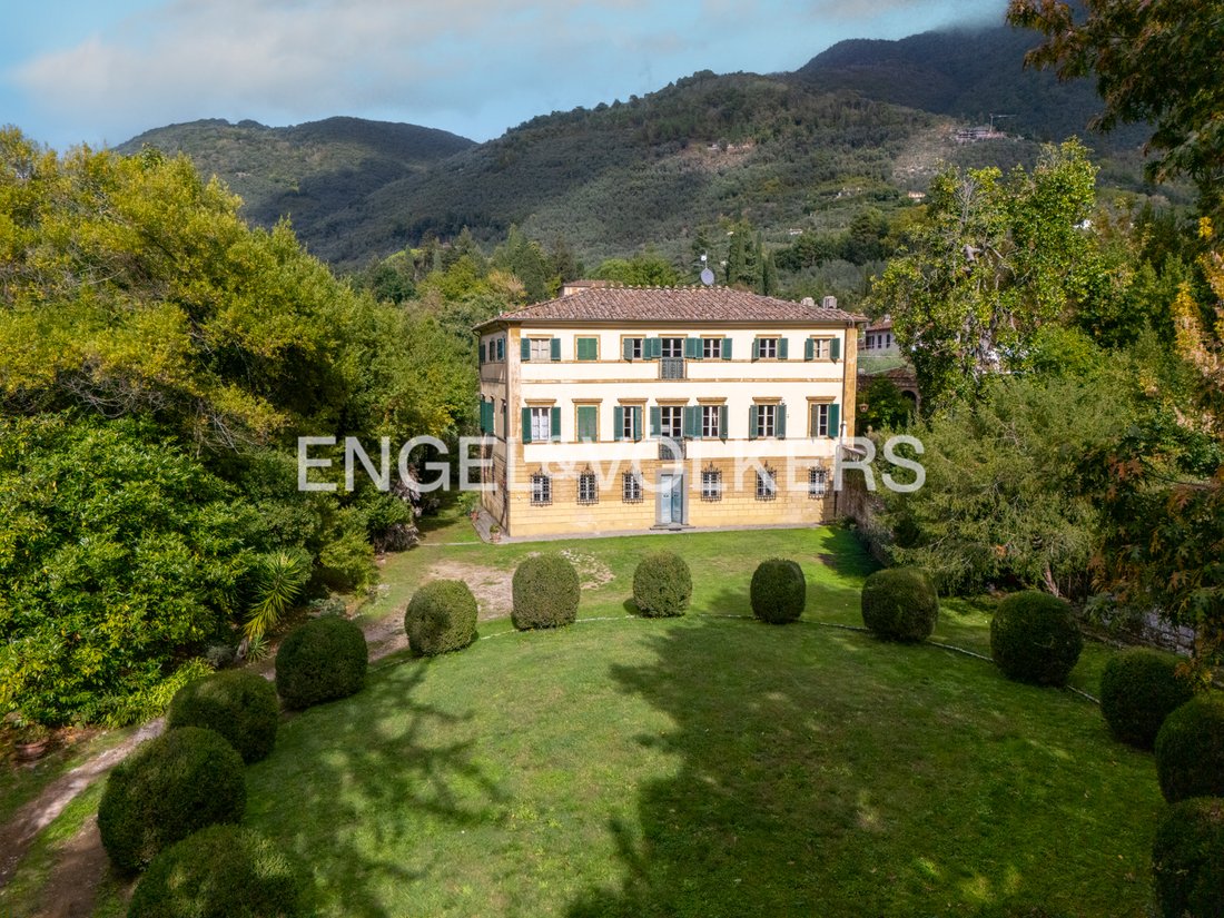 Villa in Camaiore, Toskana, Italien 1 - 19197394