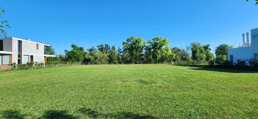 Terreno en Manuel Alberti, Provincia de Buenos Aires, Argentina 1 - 19197485