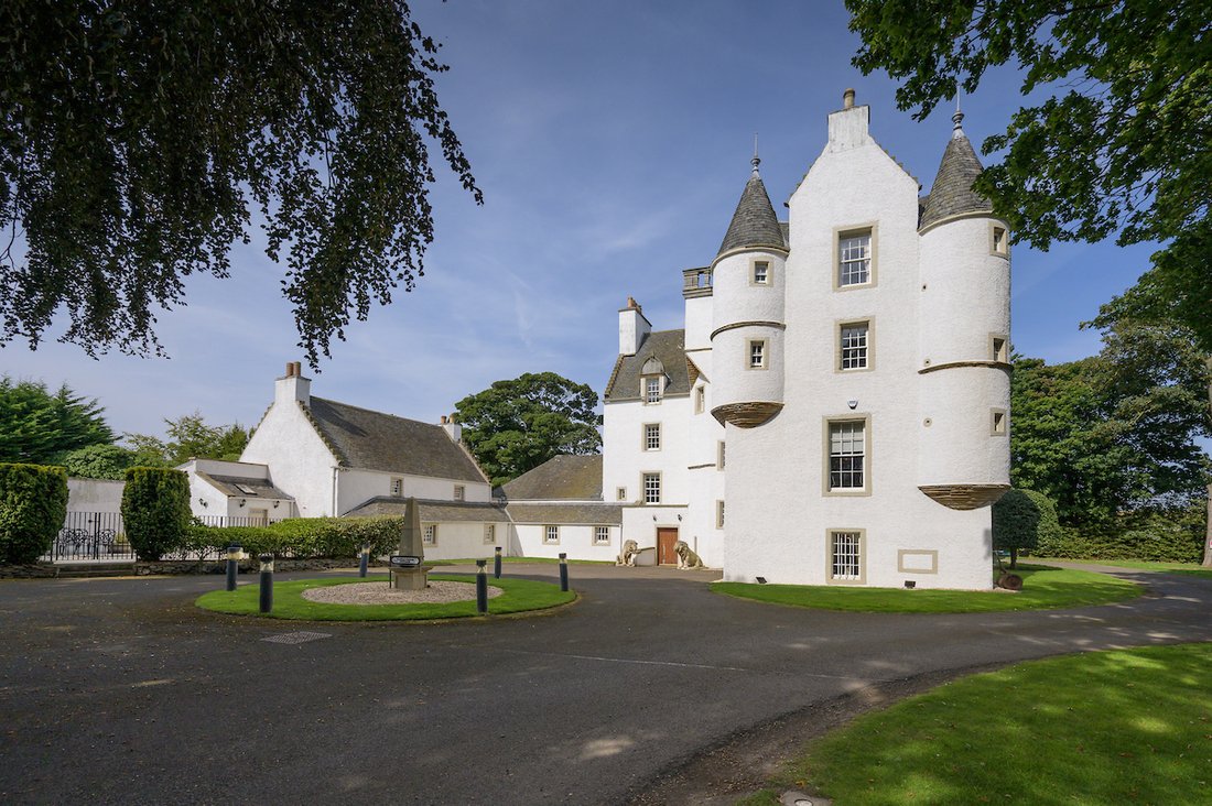 Castle in Edinburgh West, Edinburgh County, Scotland 2 - 19197539