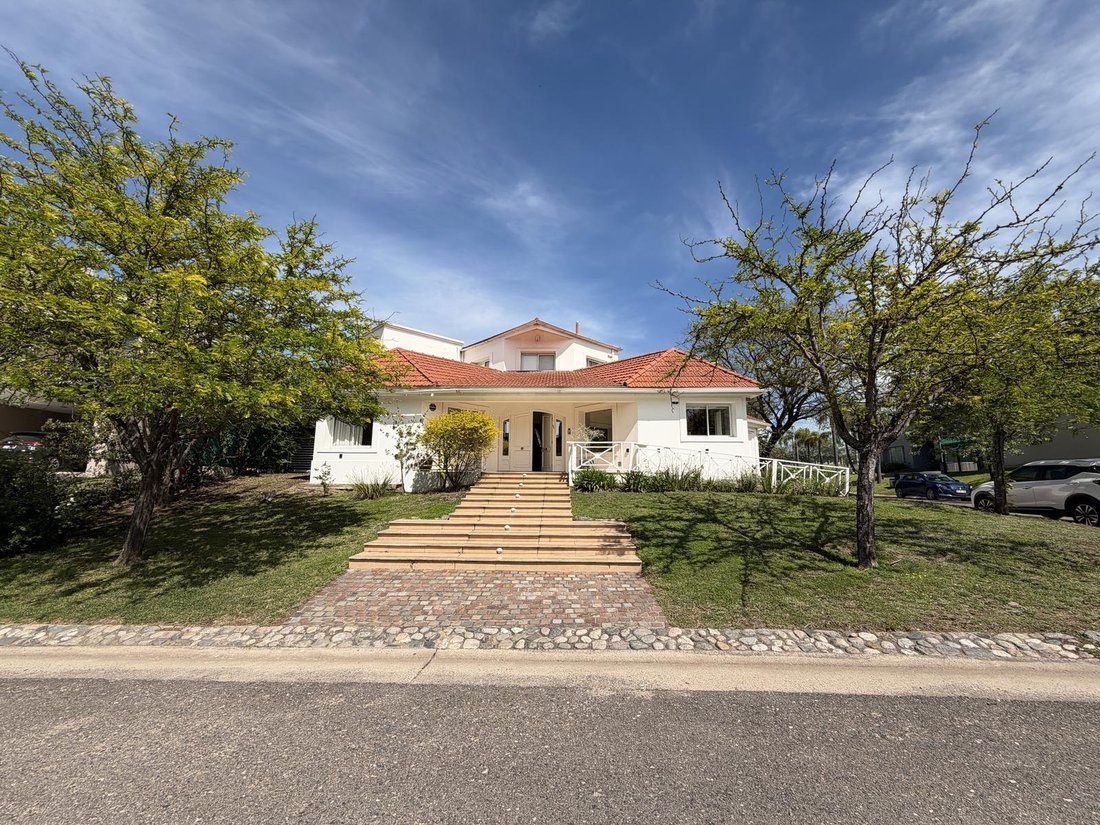 Casa en Córdoba, Córdoba, Argentina 2 - 19197519