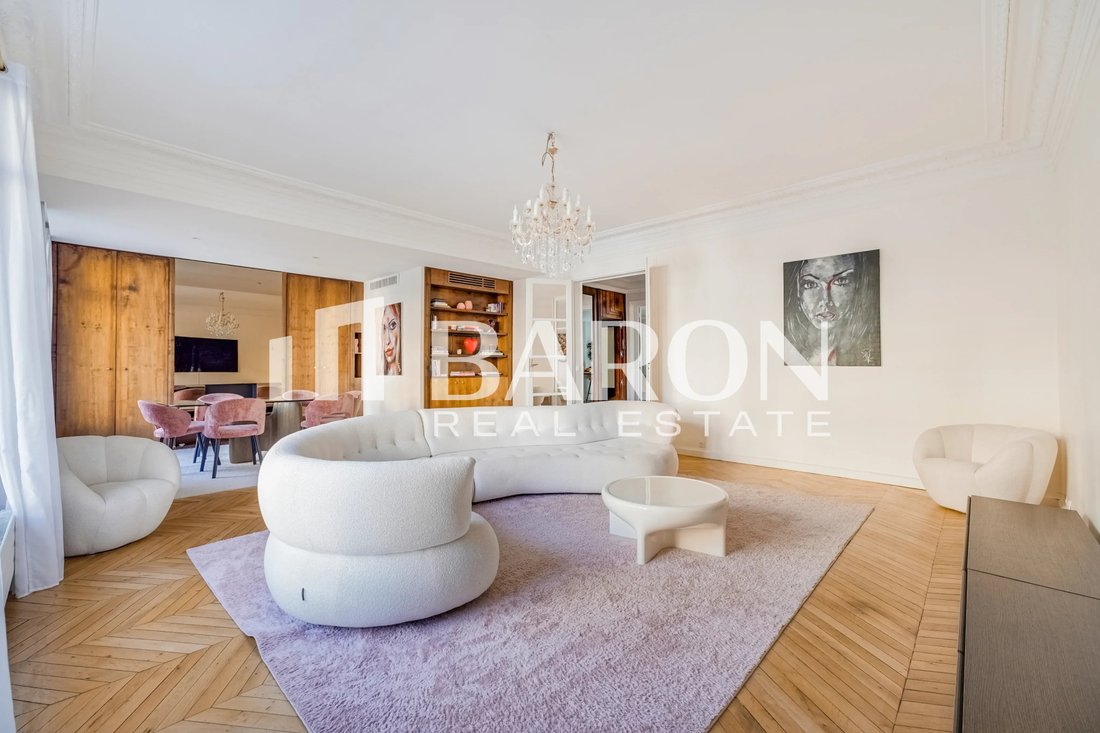 Wohnung in Courcelles-Wagram, Paris 17e Arrondissement, Paris 2 - 19199242