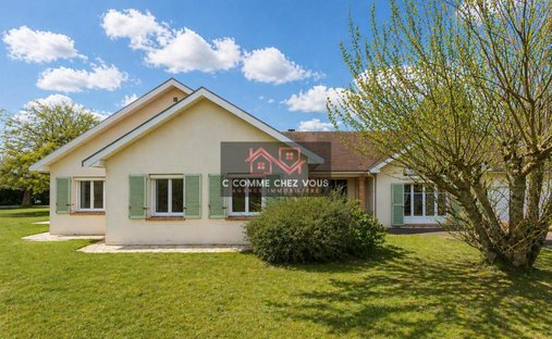 Maison à Domaine d'Armainvilliers, Ozoir-la-Ferrière, France 1