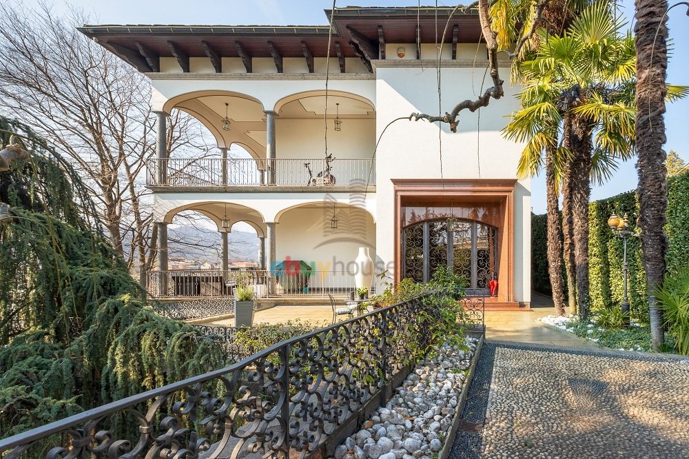 Villa in Chiasso, Ticino, Switzerland 1 - 19198967