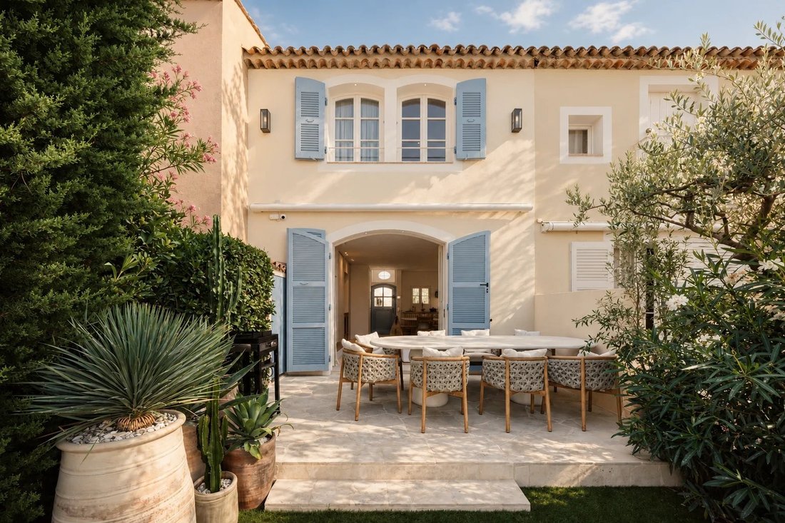 Casa a Grimaud, Provenza-Alpi-Costa Azzurra, Francia 1 - 19199475