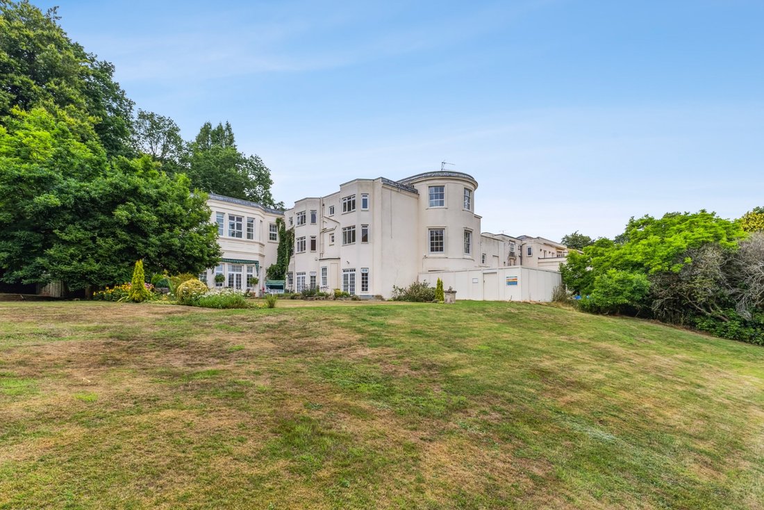 Apartamento en Virginia Water, Inglaterra 3 - 19199938