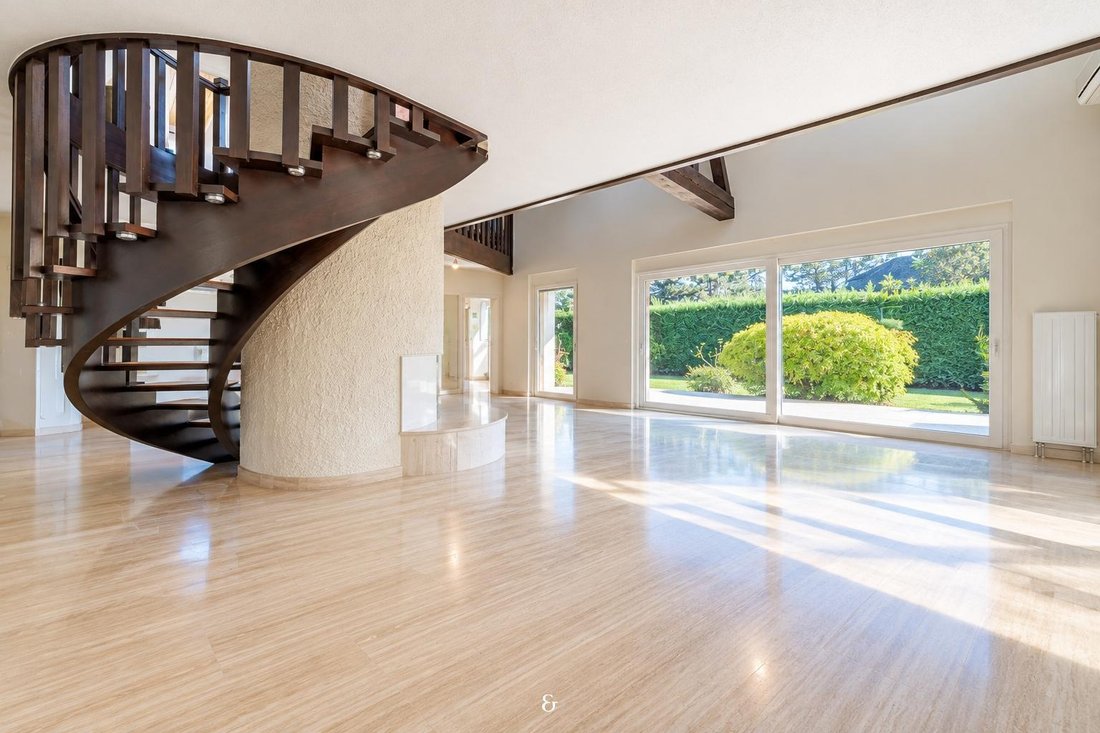 Villa in Schweiz 2 - 19198021