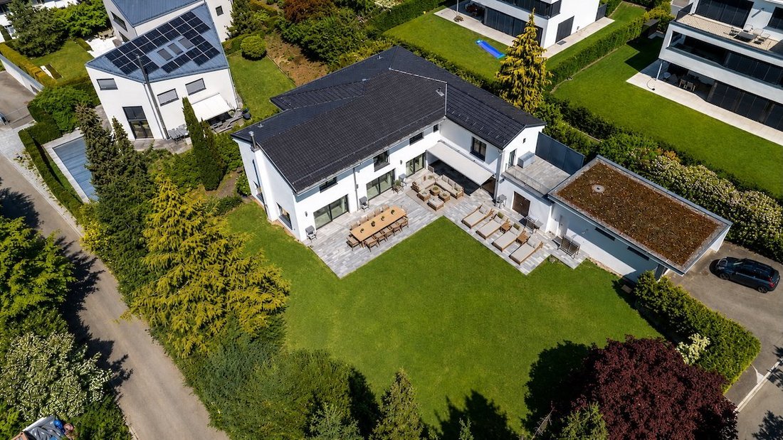 Villa in Zumikon, Canton of Zurich, Switzerland 2 - 19198069