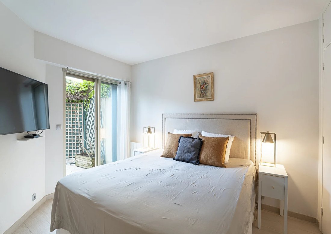 Apartment in La Source, Cannes, France 3 - 19199317