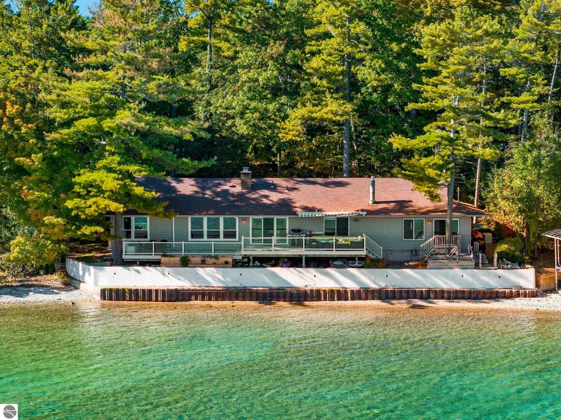 Casa en Traverse City, Míchigan, Estados Unidos 1 - 19198838