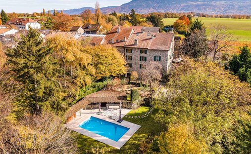 Villa in Meinier, Canton of Geneva, Switzerland 1