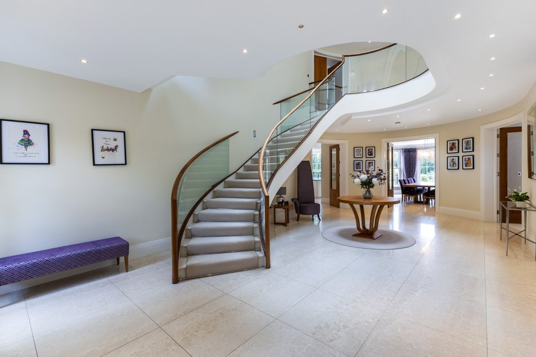 Casa en Virginia Water, Inglaterra 5 - 19199449