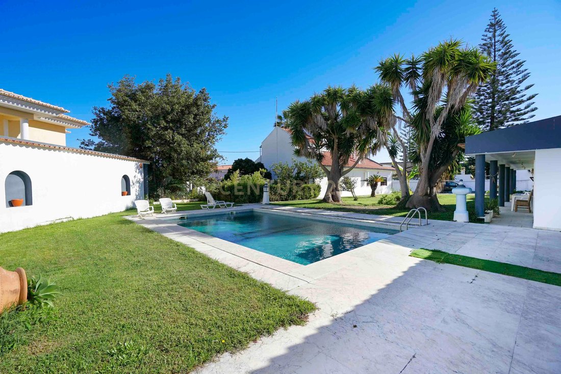 Villa in Corroios, Setubal, Portugal 1 - 19199561