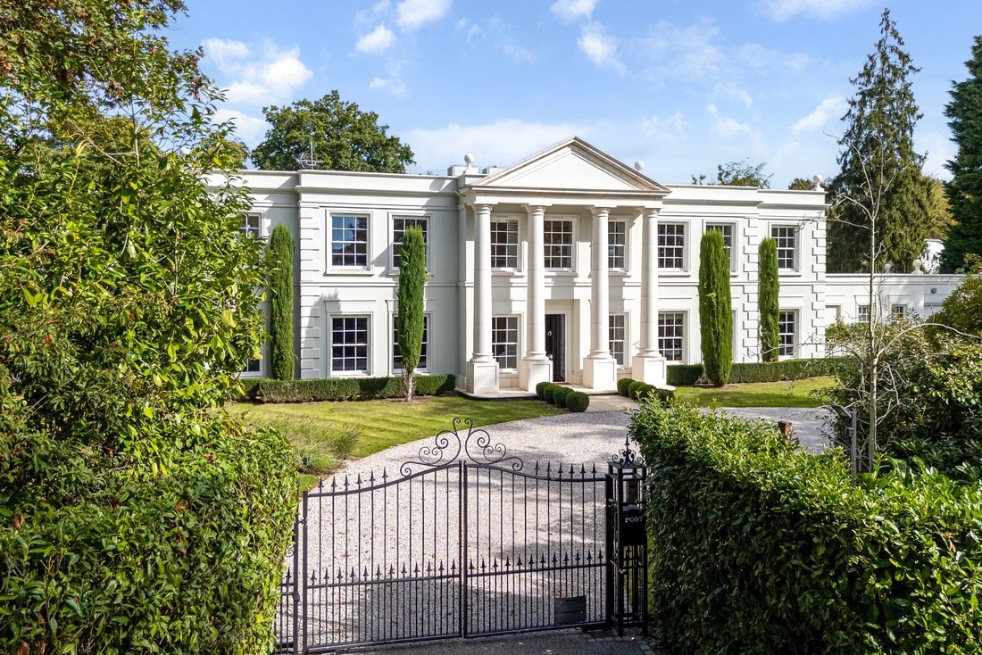 Casa en Virginia Water, Inglaterra 1 - 19198790