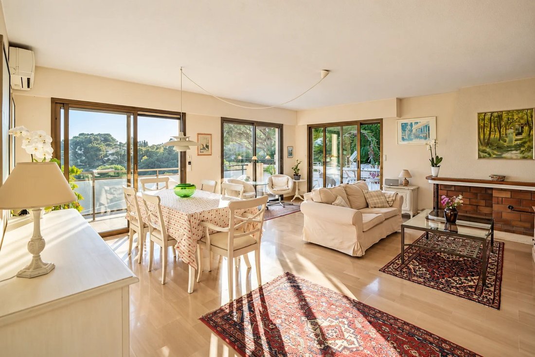 Wohnung in Mougins, Provence-Alpes-Côte d'Azur, Frankreich 4 - 19199247