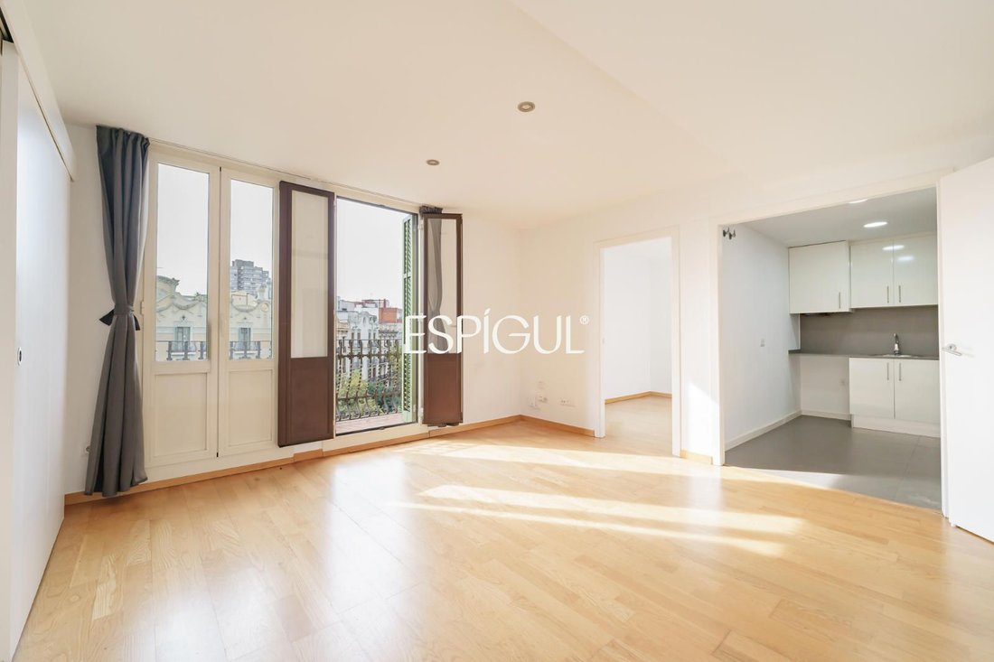 Apartment in Eixample, Barcelona, Spain 3 - 19197635