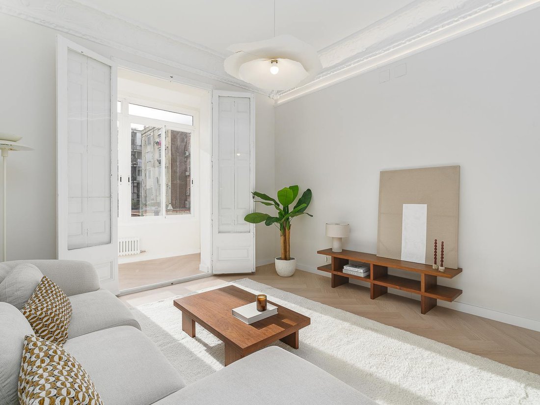 Apartment in Eixample, Barcelona, Spain 3 - 19197984