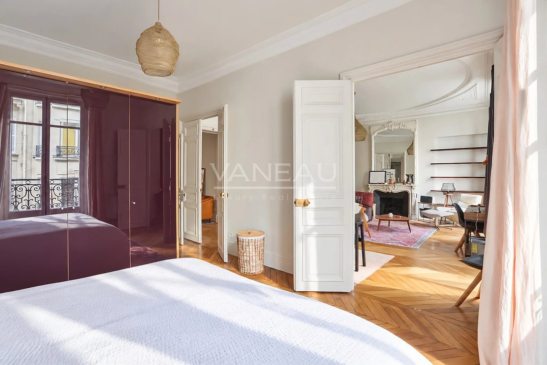 Appartamento a Clichy-Trinité, Paris 9e Arrondissement, Parigi 4 - 19199492