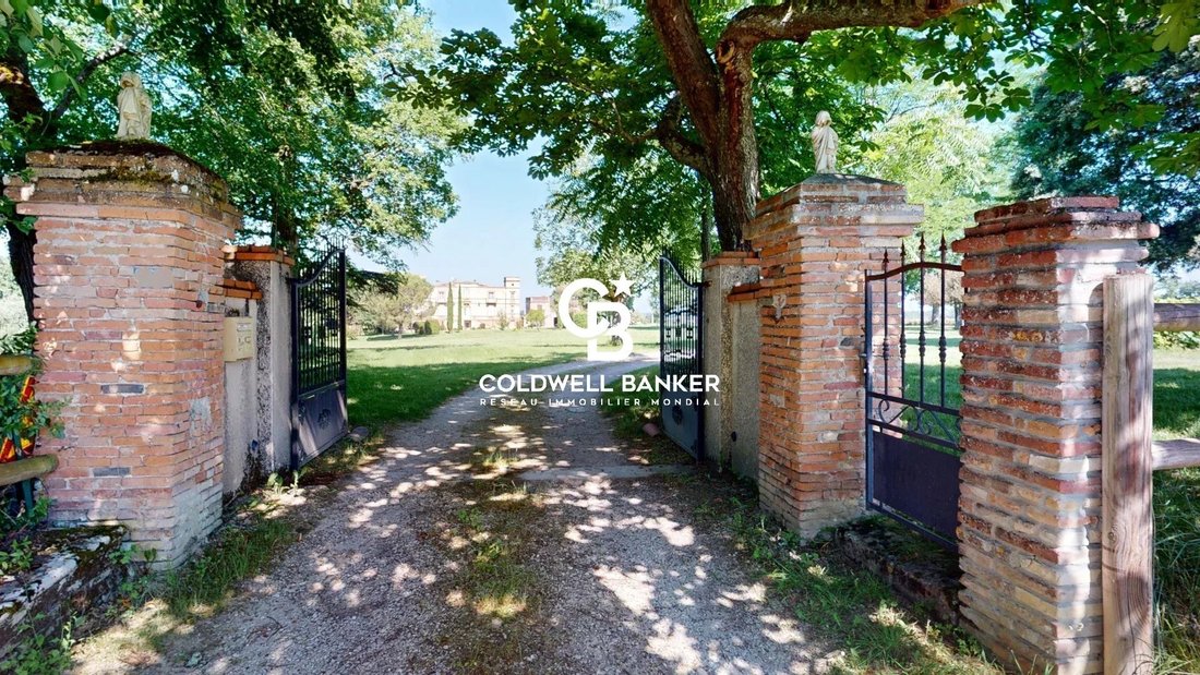 Castle in Lalande, Montauban, France 3 - 19199529
