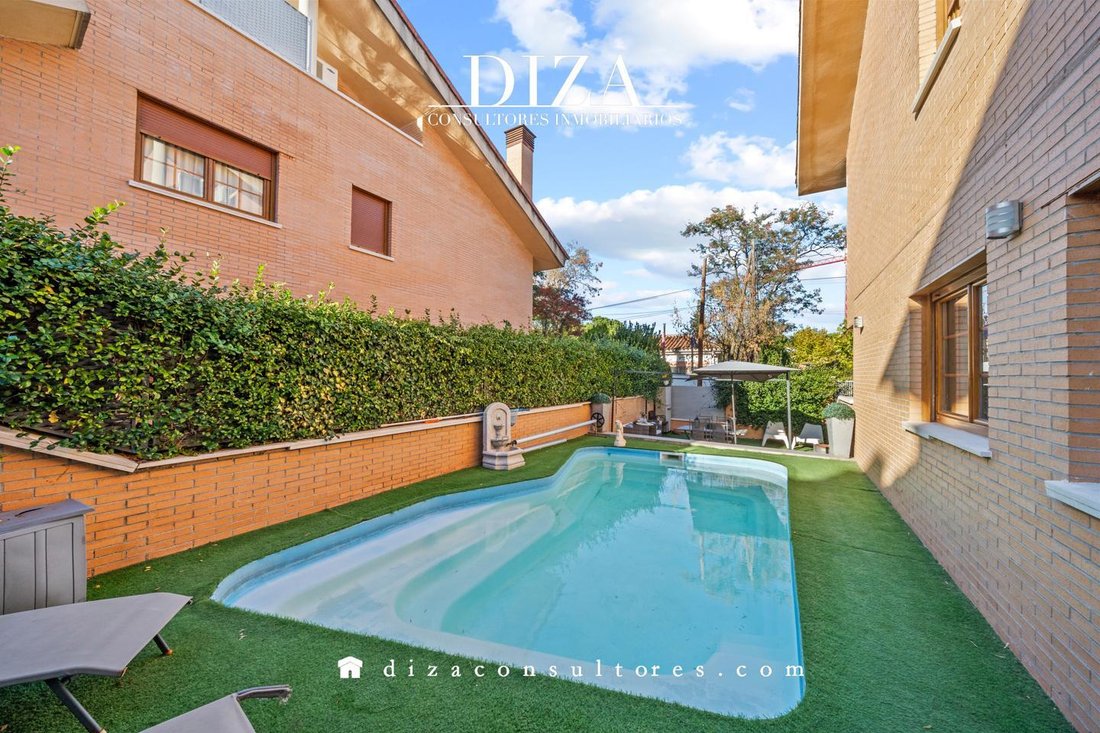 Villa in Moncloa-Aravaca, Madrid, Spain 3 - 19199107