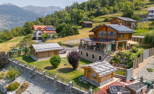 Chalet in Les Agettes, Bezirk Sitten, Schweiz 1