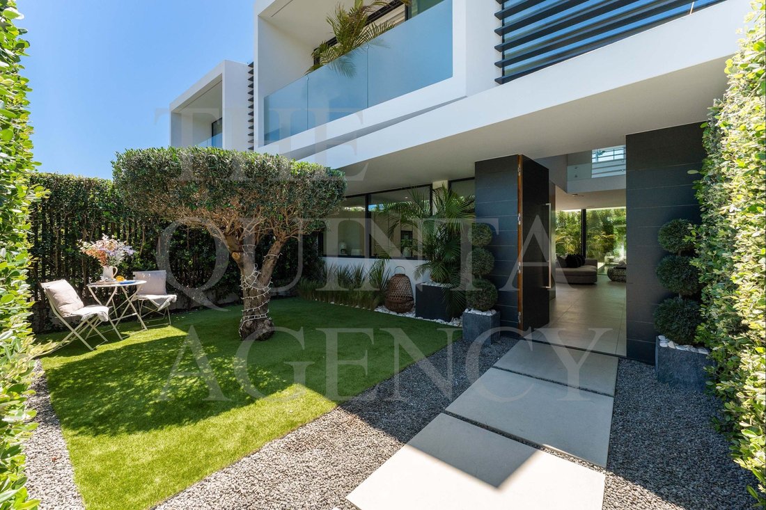 Villa in Quarteira, Algarve, Portugal 2 - 19199491