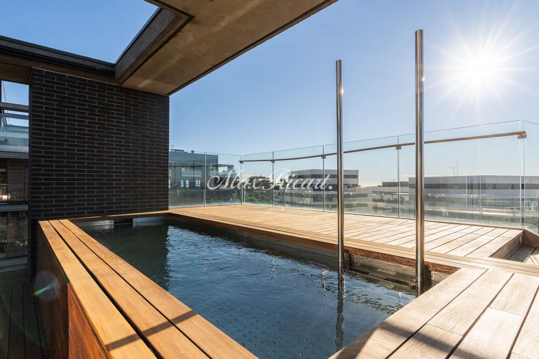 Penthouse in Esplugues de Llobregat, Catalonia, Spain 3 - 19199102
