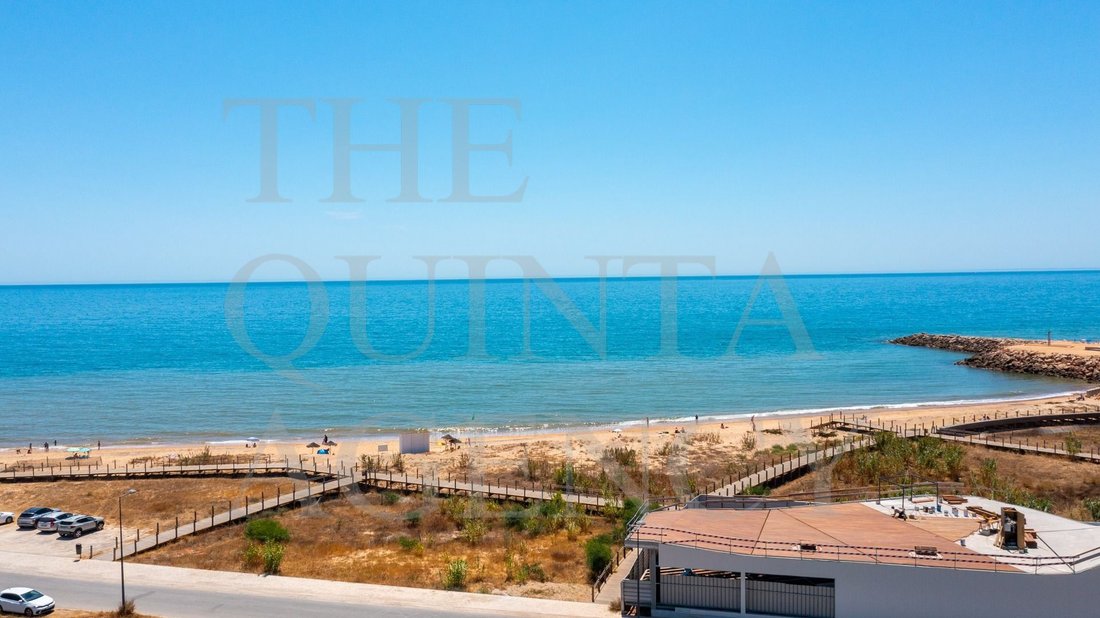 Apartamento en Quarteira, Algarve, Portugal 1 - 19199722