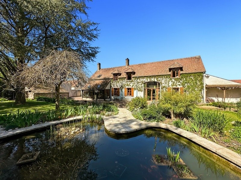 Landhaus in Fontainebleau, Île-de-France, Frankreich 1 - 19199423