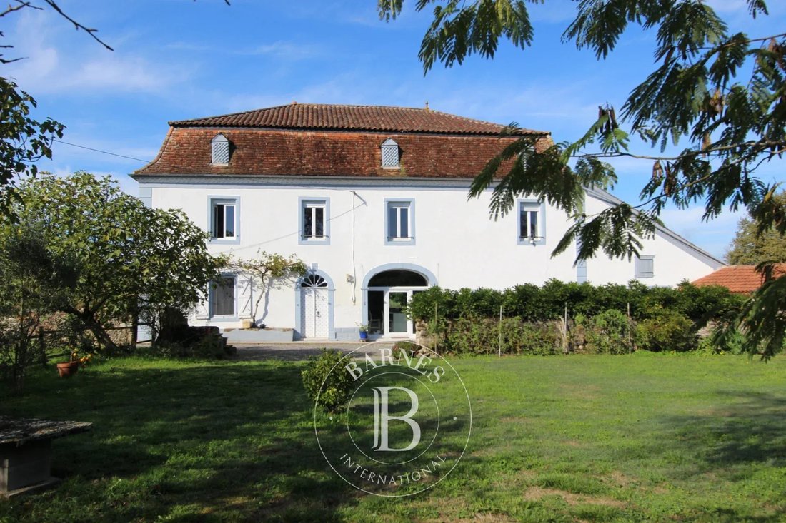 Finca en Sauveterre-de-Béarn, Nueva Aquitania, Francia 1 - 19199226