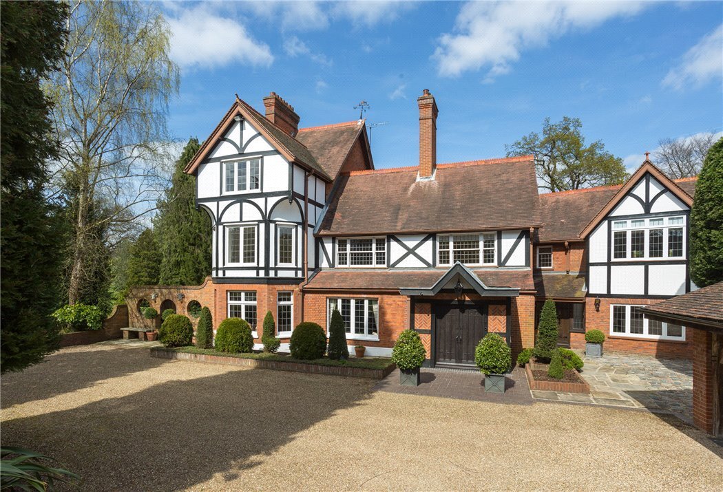 House in Englefield Green, Windsor, England 2 - 19199548