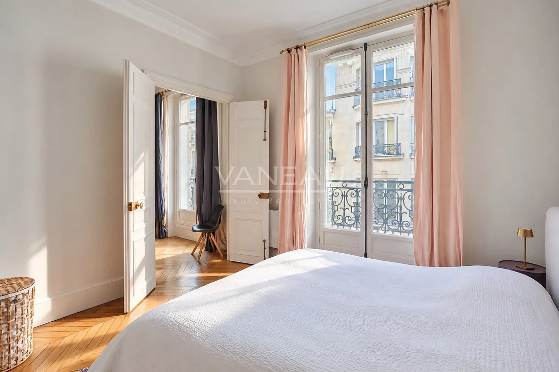 Appartamento a Clichy-Trinité, Paris 9e Arrondissement, Parigi 5 - 19199492