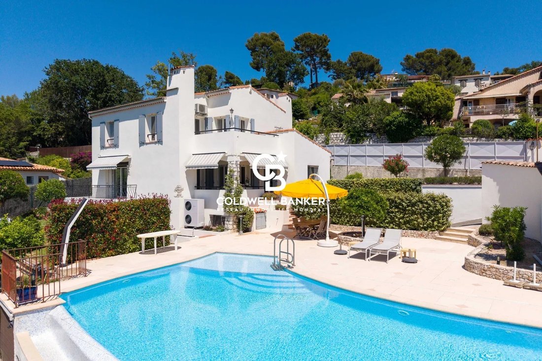 Maison à Saint-Paul-de-Vence, Provence-Alpes-Côte d'Azur, France 3 - 19199263