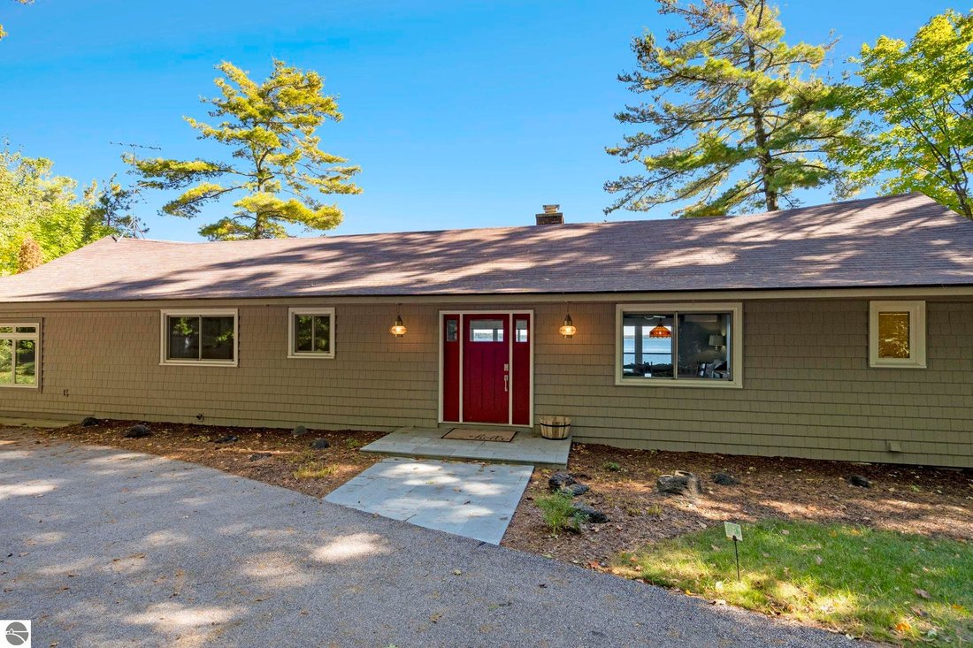 Casa en Traverse City, Míchigan, Estados Unidos 2 - 19198838