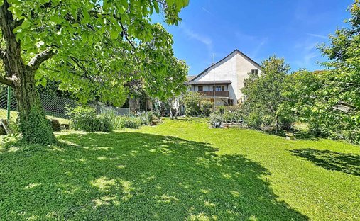 Haus in Yvonand, Waadt, Schweiz 1