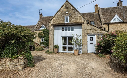 Haus in Calcot, Coln St. Dennis, England 1