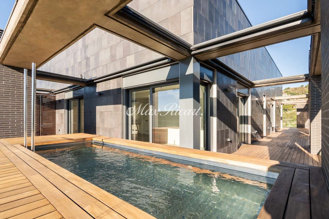 Penthouse in Esplugues de Llobregat, Catalonia, Spain 2 - 19199102