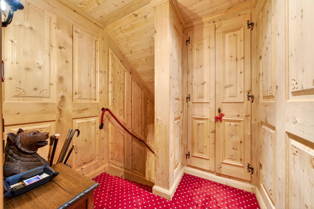 Chalet in La Punt Chamues-ch, Grisons, Switzerland 2 - 19198364
