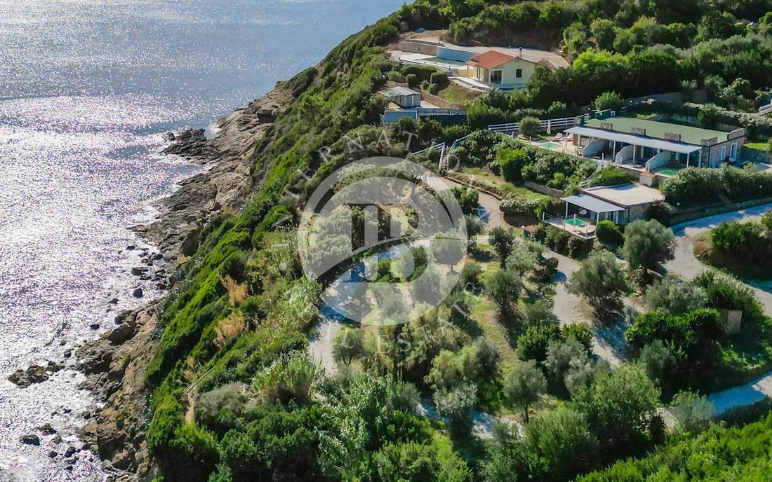 Estate in Porto Azzurro, Tuscany, Italy 3 - 19199526