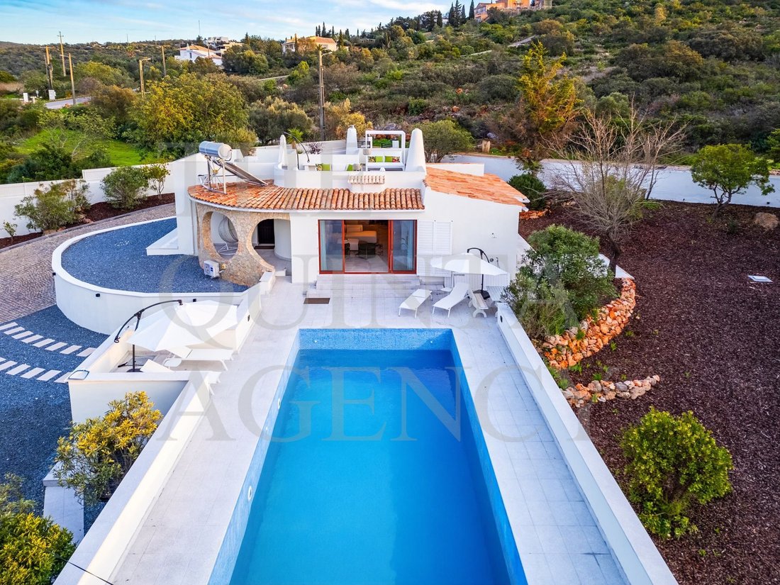 Villa in Loule (Sao Clemente), Algarve, Portugal 1 - 19199688