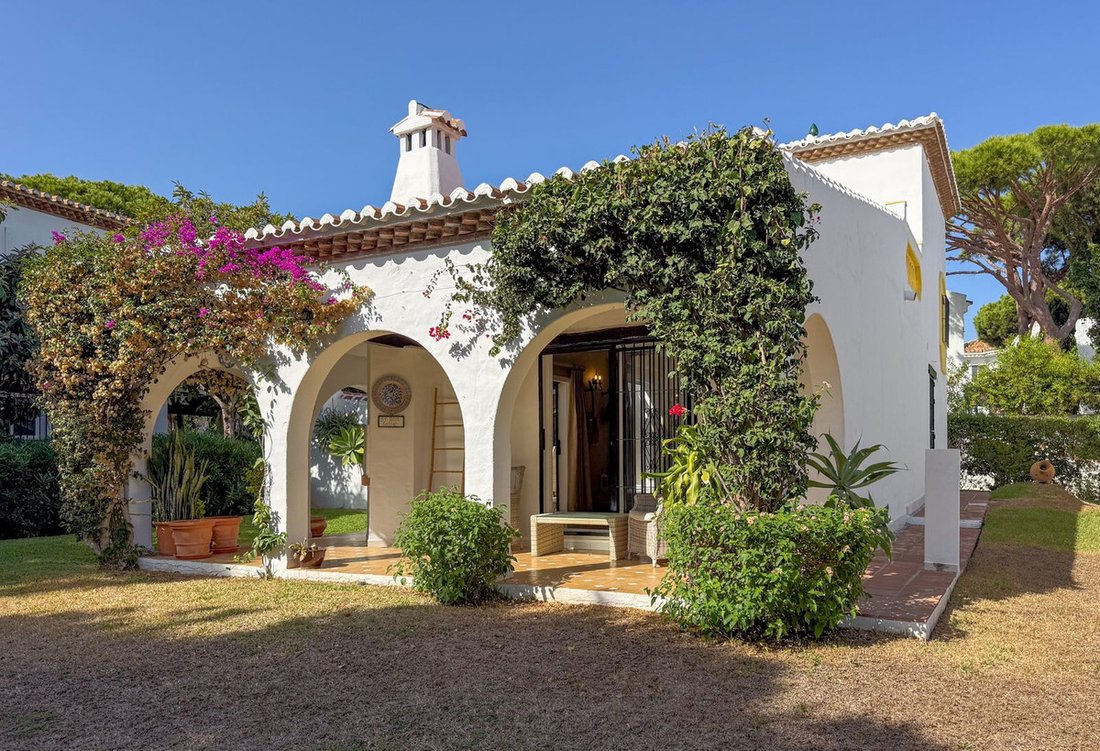 Villa en Calahonda, Mijas, España 2 - 19198444
