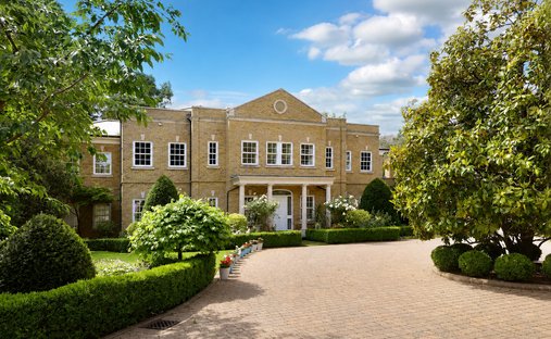 Haus in Lyne, England 1