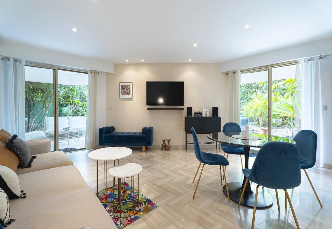 Apartment in La Source, Cannes, France 2 - 19199317