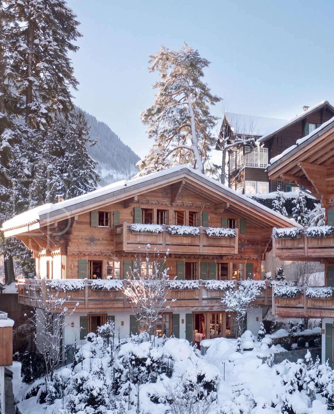 Chalet in Gstaad, Saanen, Canton of Bern 1 - 19197947