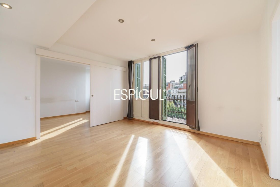 Apartment in Eixample, Barcelona, Spain 4 - 19197635