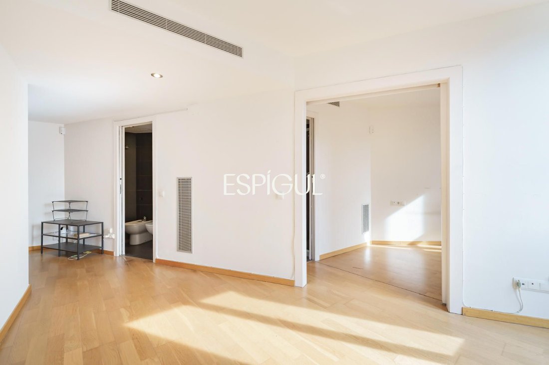 Apartment in Eixample, Barcelona, Spain 2 - 19197653