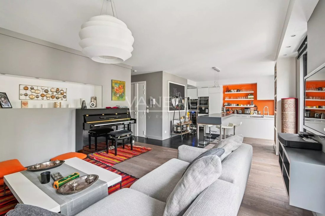 Apartment in Triangle d'Or, Paris 8e Arrondissement, Paris 5 - 19199512